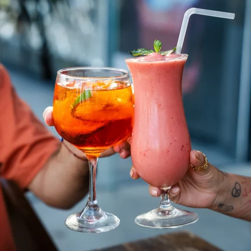 bebidas naturales y refrescantes en el restaurante natura rolls