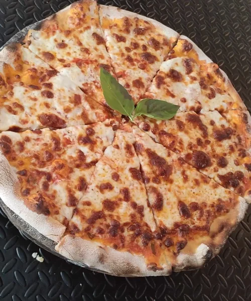 pizzerías en playa del carmen la famiglia