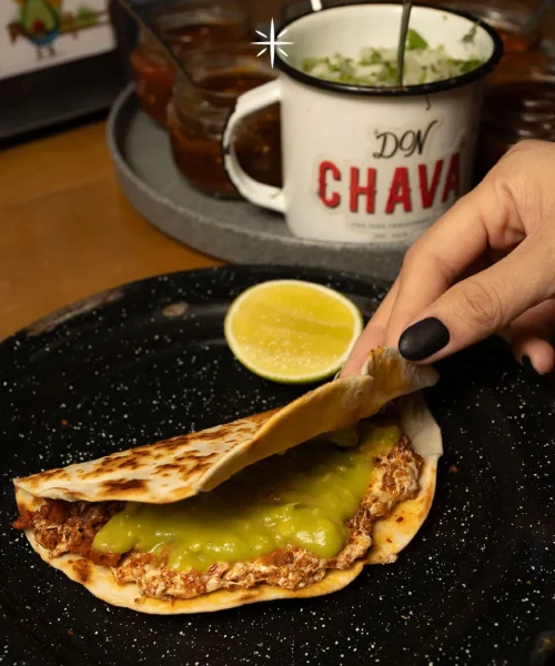 Quesadilla de carne en el restaurante don chava