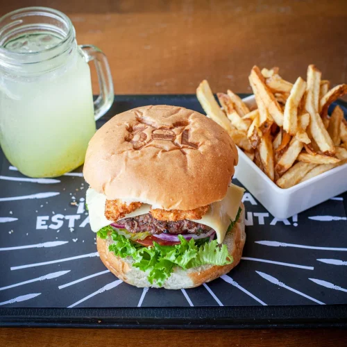Restaurante de hamburguesas en Playa del Carmen 3XL Burger