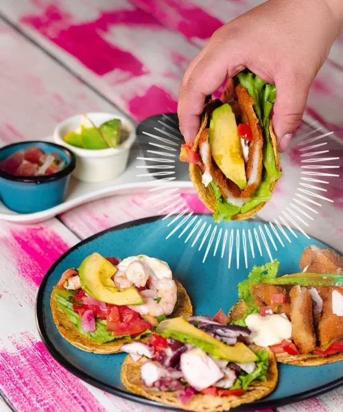 tacos de mariscos en el timon de cancun restaurant